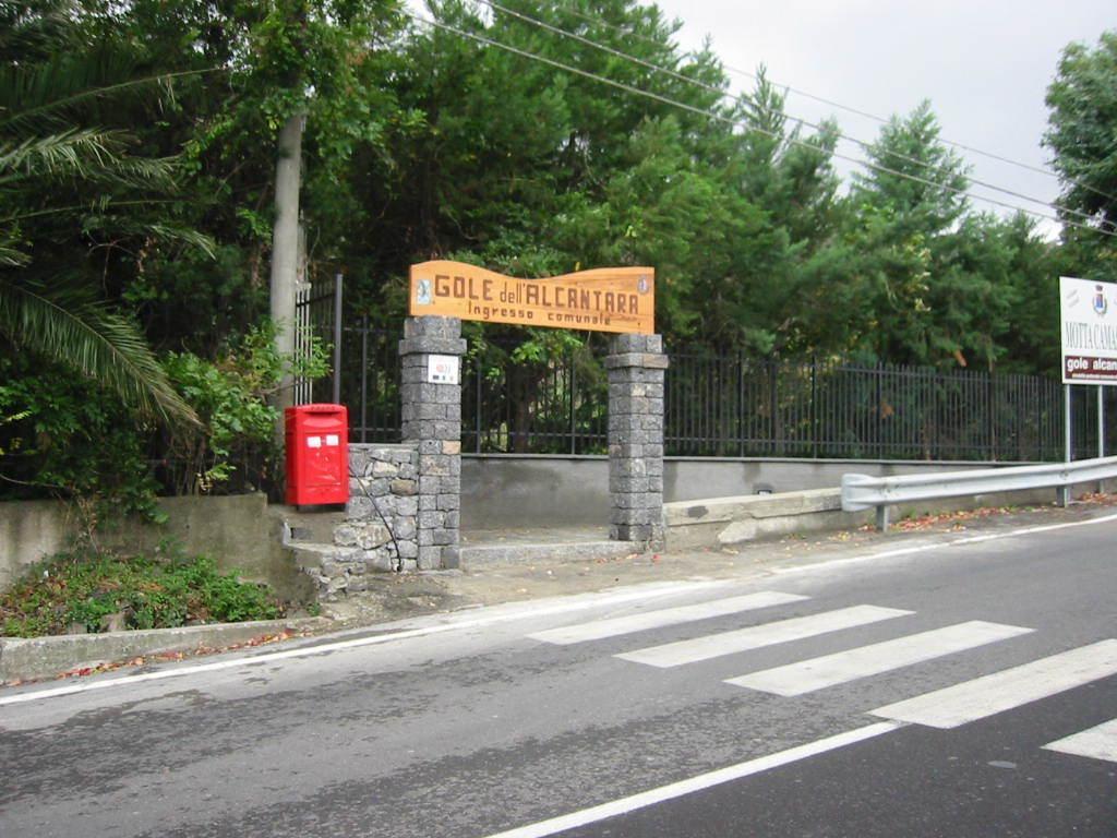 Villa Le Gemelle Dell'Alcantara Motta Camastra Ngoại thất bức ảnh